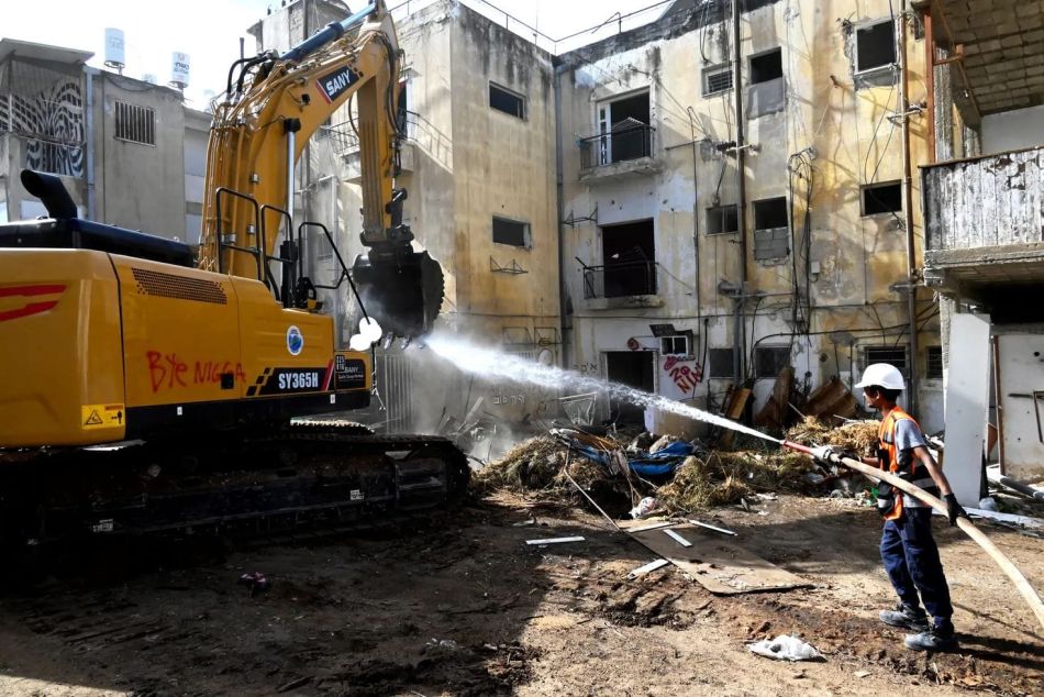 חולון מתחדשת: החלה הריסת הבניינים ברחוב שנקר