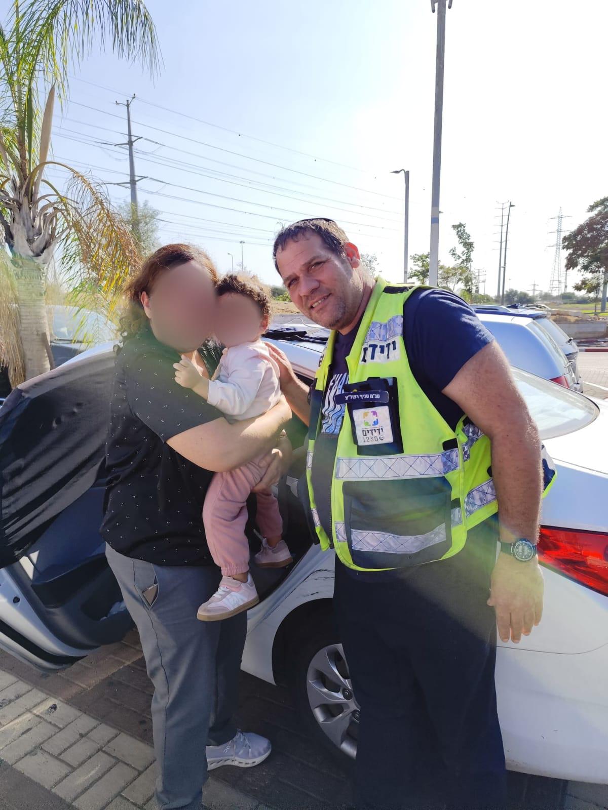 בת שנה ננעלה ברכב במערב ראשון לציון