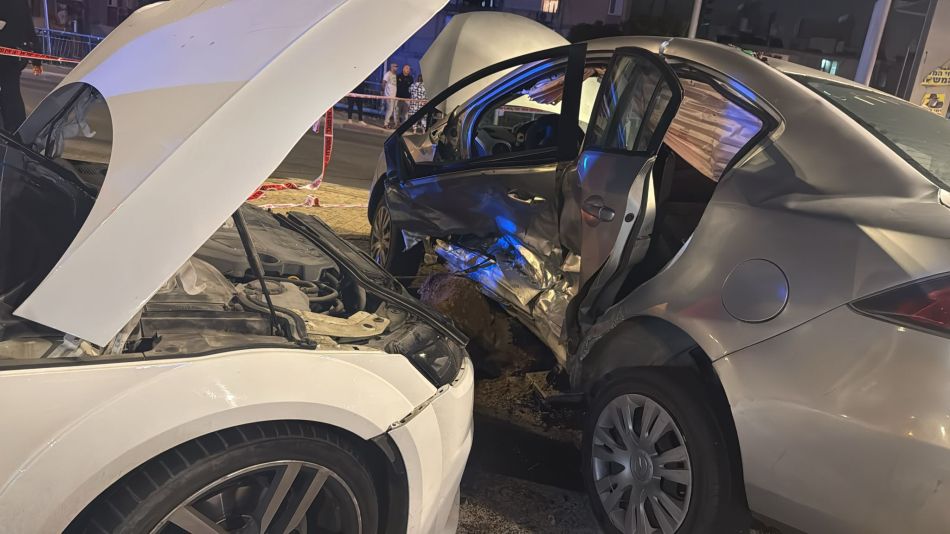 5 פצועים כולל ילד בתאונת דרכים קשה בגבול חולון בת ים