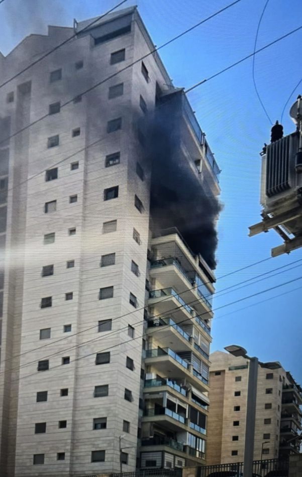 שריפה בבניין בשכונת תל גיבורים בחולון