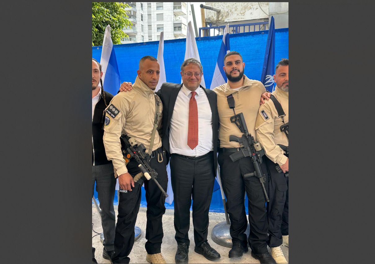 השר בן גביר ביקר בתחנת חולון