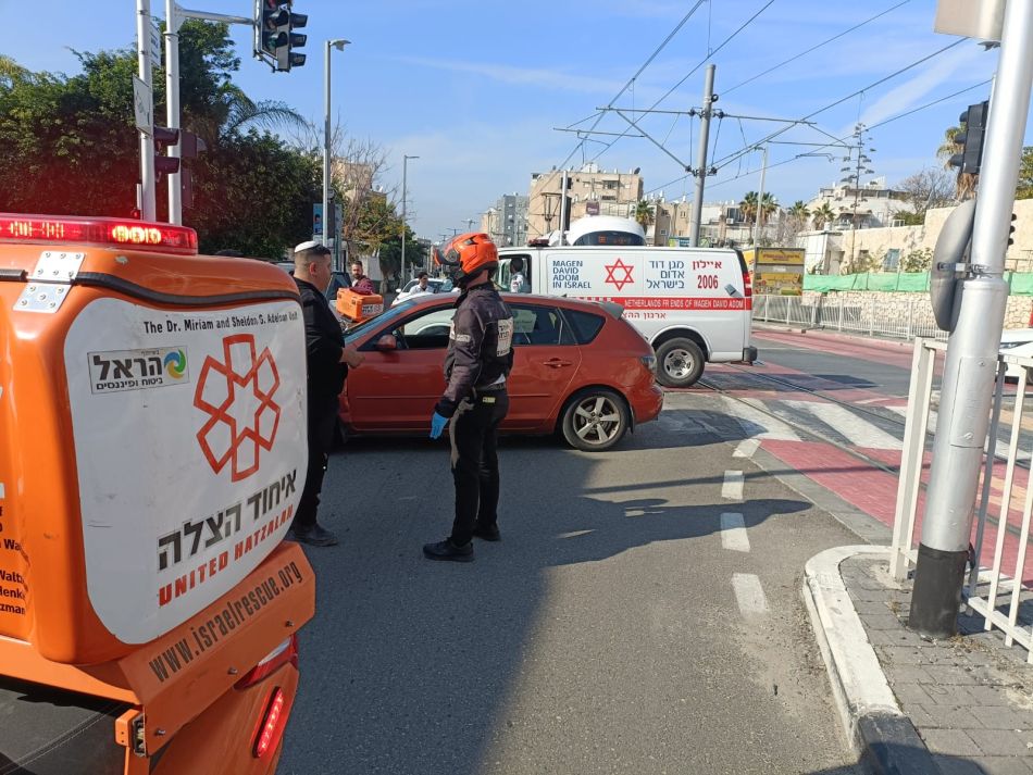 הולך רגל נפגע מאופנוע בבת ים