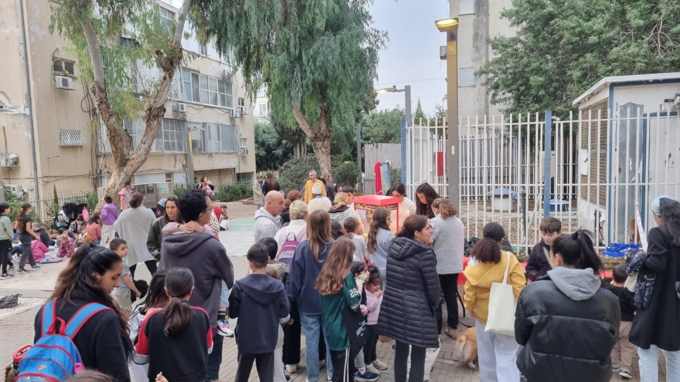 שכונת אגרובנק מתחדשת! ספריית רחוב קהילתית מוצבת לצד מגדל המים באגרובנק ברח' אז"ר 5