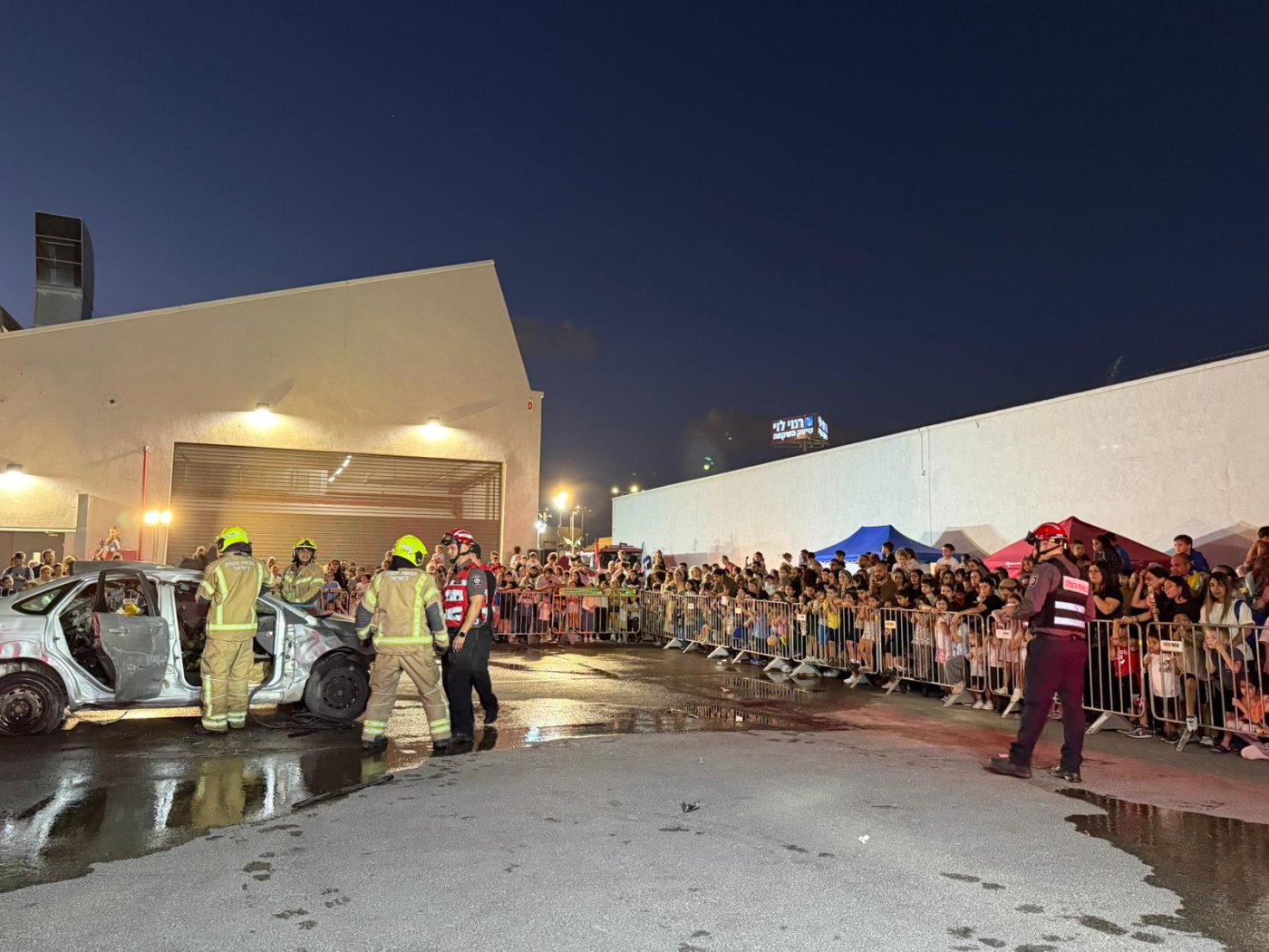 דוברות כבאות והצלה