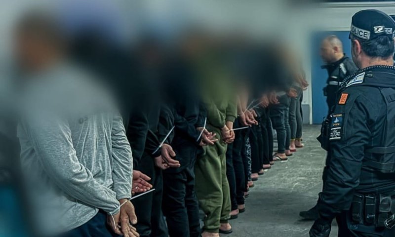 נעצרו 13 שב"חים על גבול יפו-בת ים