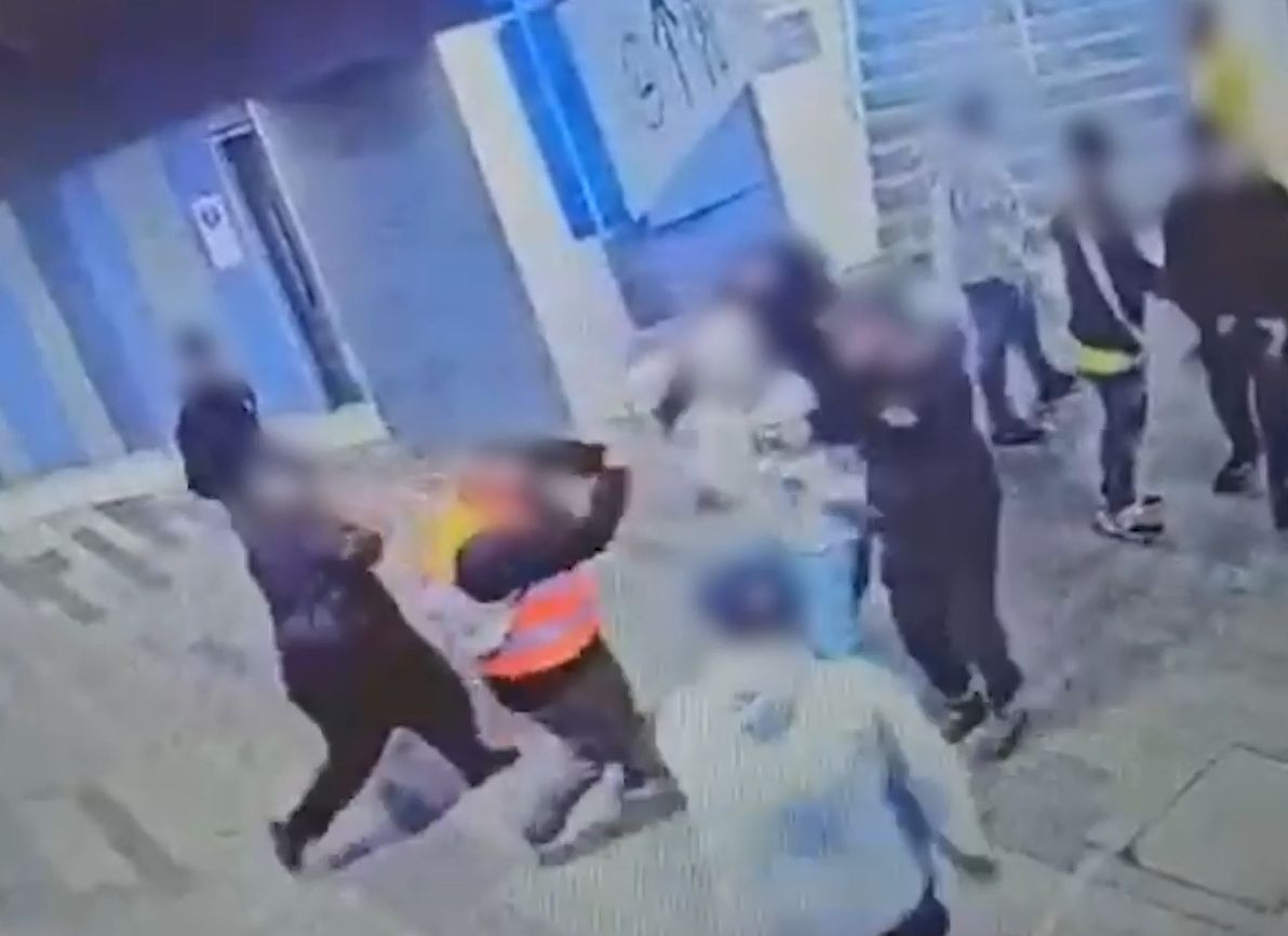 אוהד כדורגל מחולון נעצר בחשד לתקיפת מאבטח