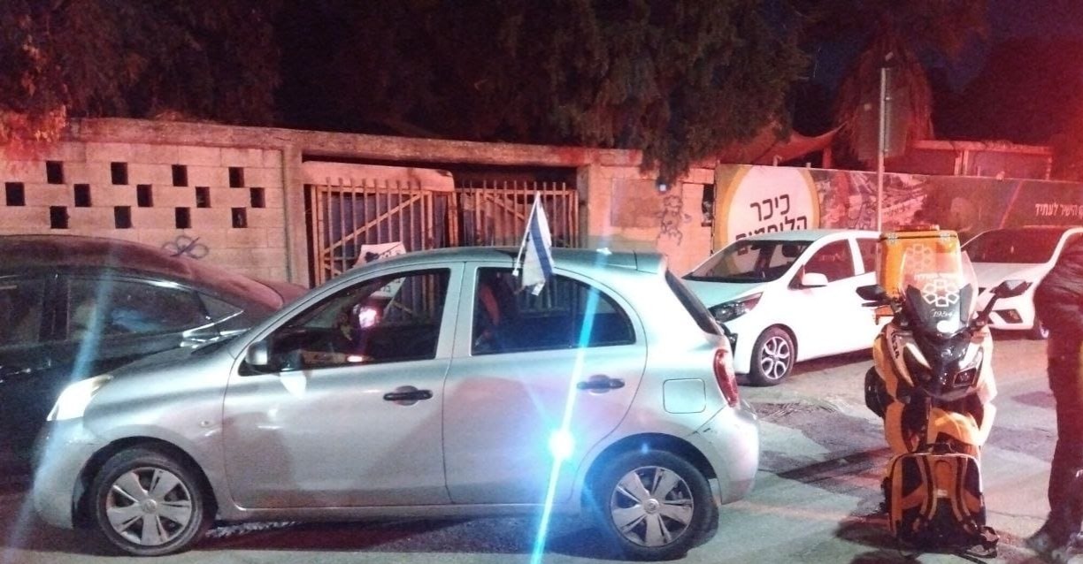 החייאה לנהג בחולון שאיבד הכרה במהלך נסיעה