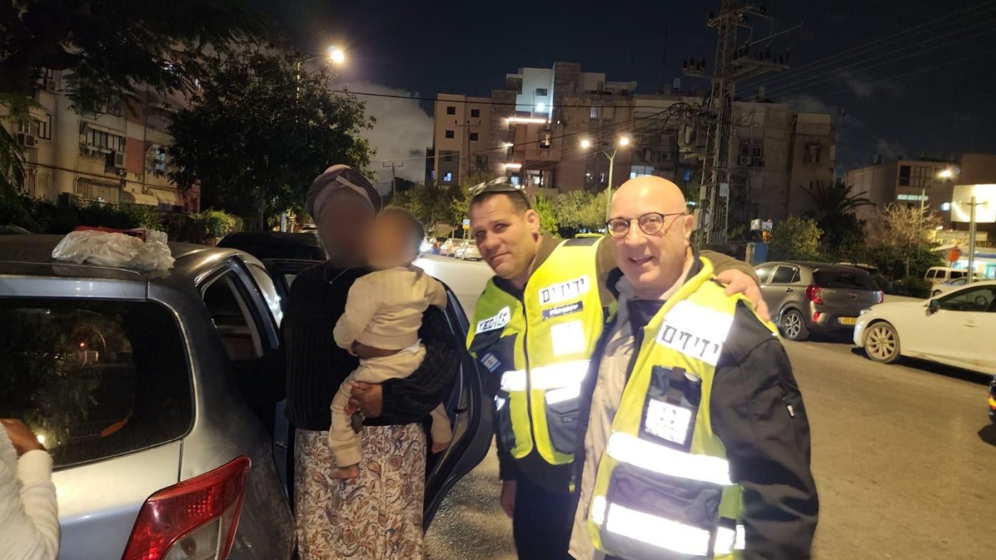 בן שנתיים ננעל ברכב ברמת אליהו