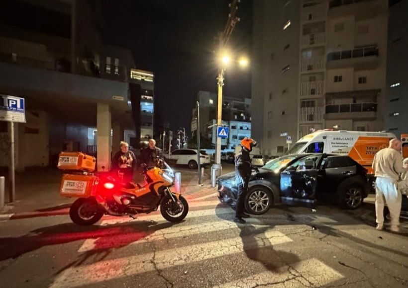 2 פצועים בתאונה במרכז בת ים