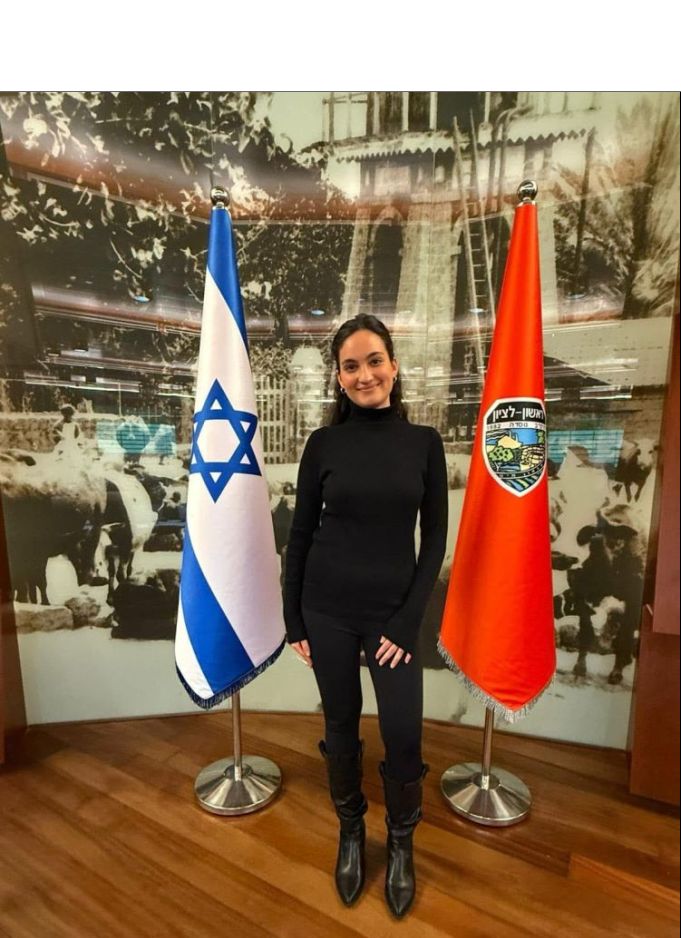 מזל טוב ל-יו"ר פרלמנט הנוער החדשה בראשון לציון