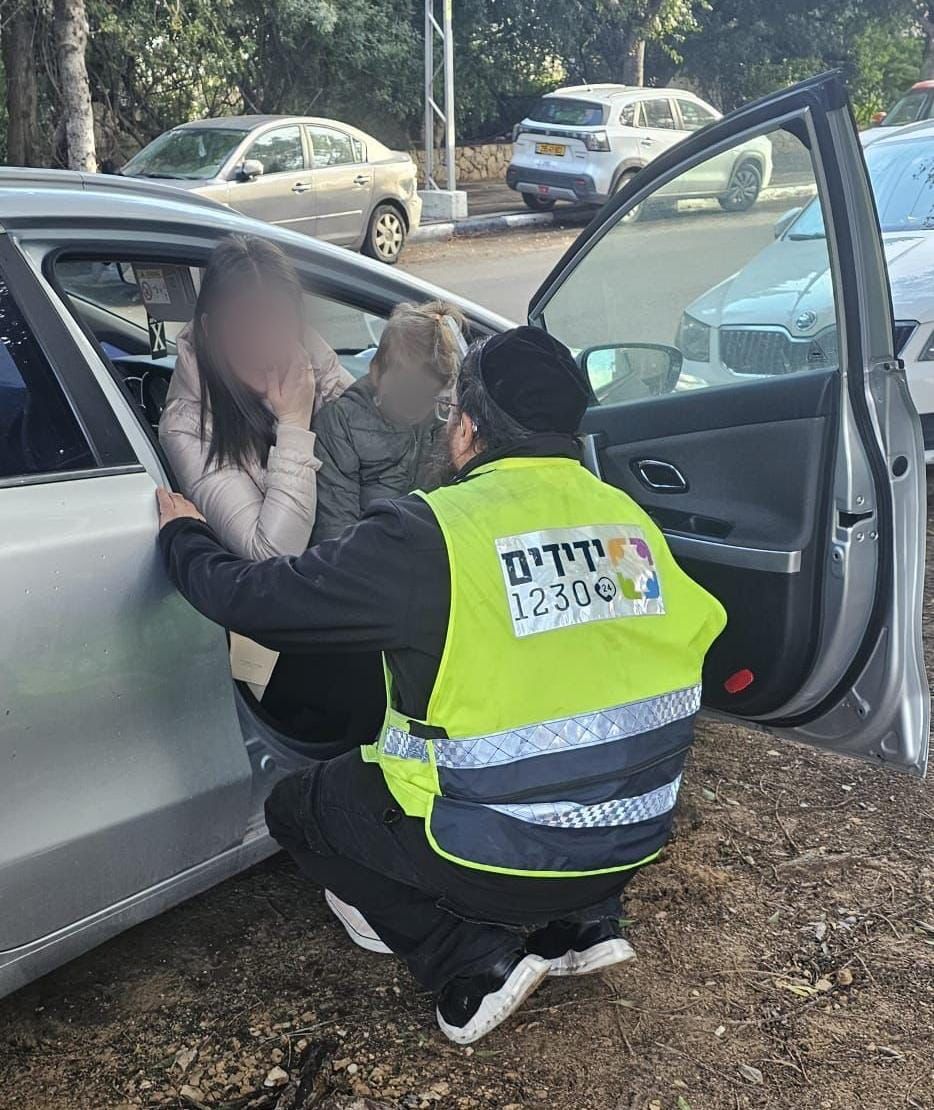 בן שנה וחצי ננעל ברכב בבת ים