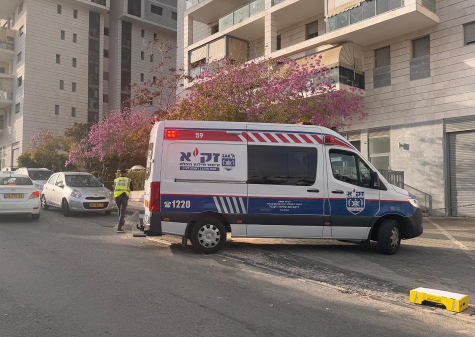 ראשון לציון: אשה נפלה מגובה ונהרגה