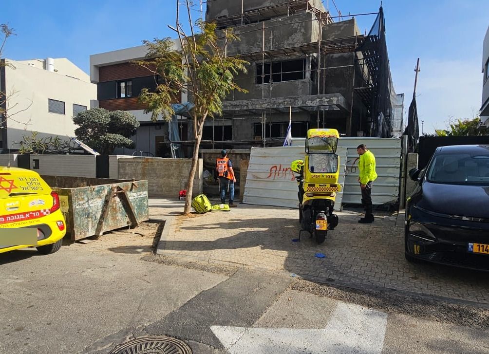 רגלו של פועל נקטעה בתאונת עבודה בראשון לציון
