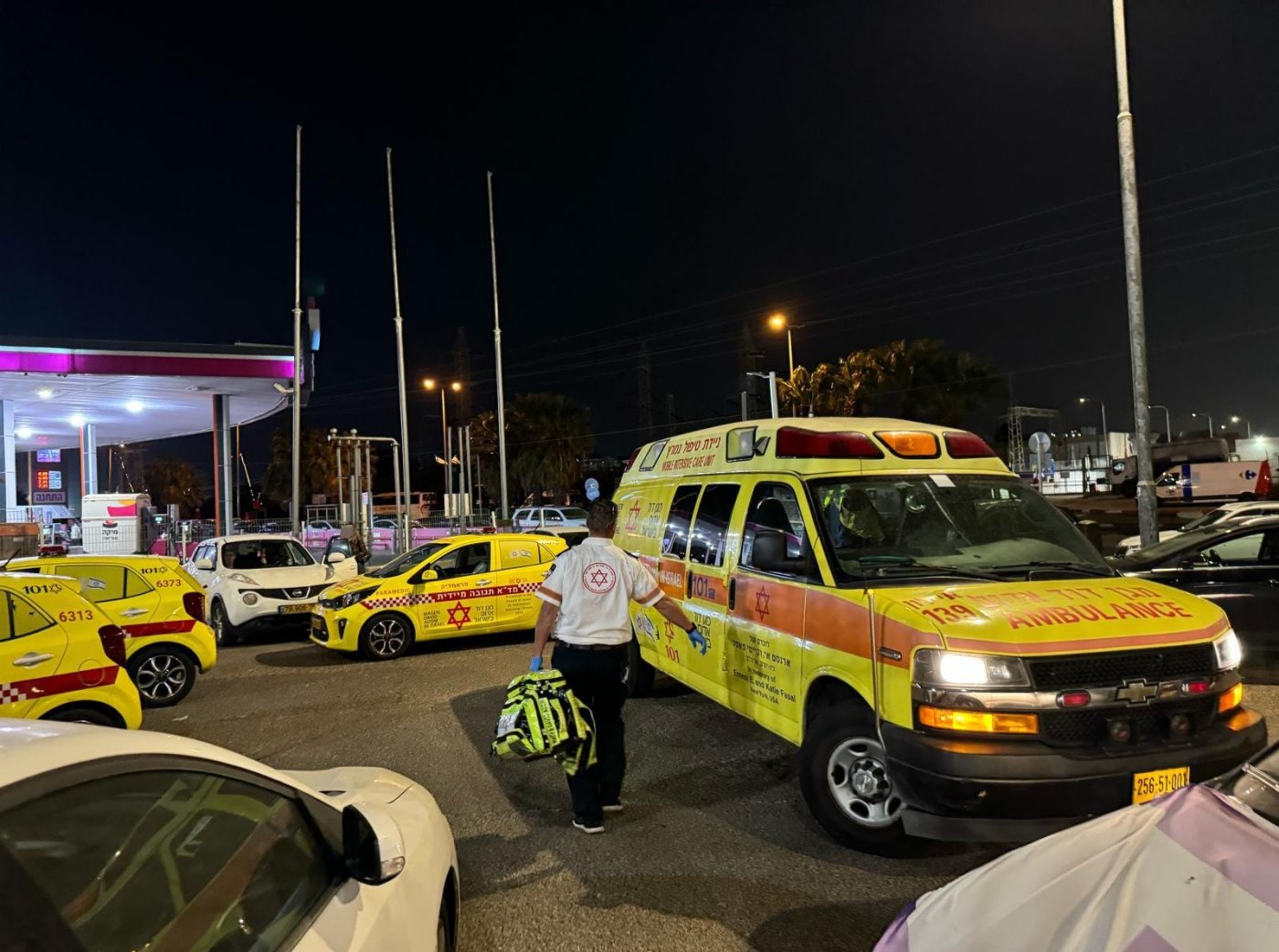 החייאה על נער במגרש כדורגל בחולון