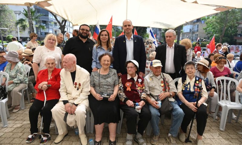 בת ים ציינה 80 שנה לניצחון על גרמניה הנאצית
