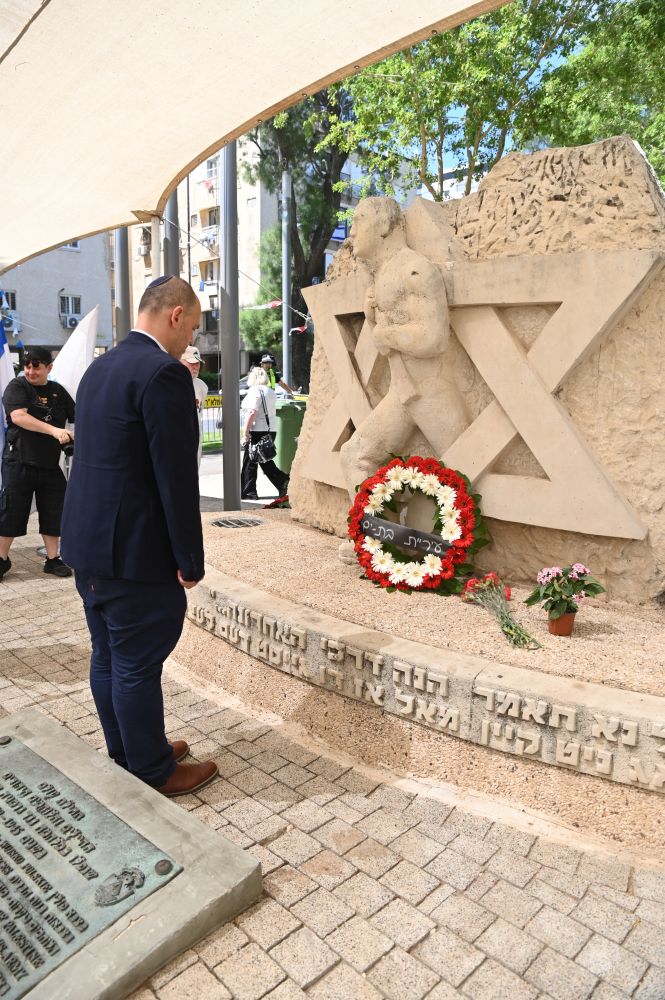 שלום אלזם