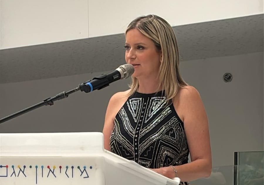 גלי קינסטליך : "מרגש אותי להתעורר  לכל ההודעות החמות והמרגשות שלכן"
