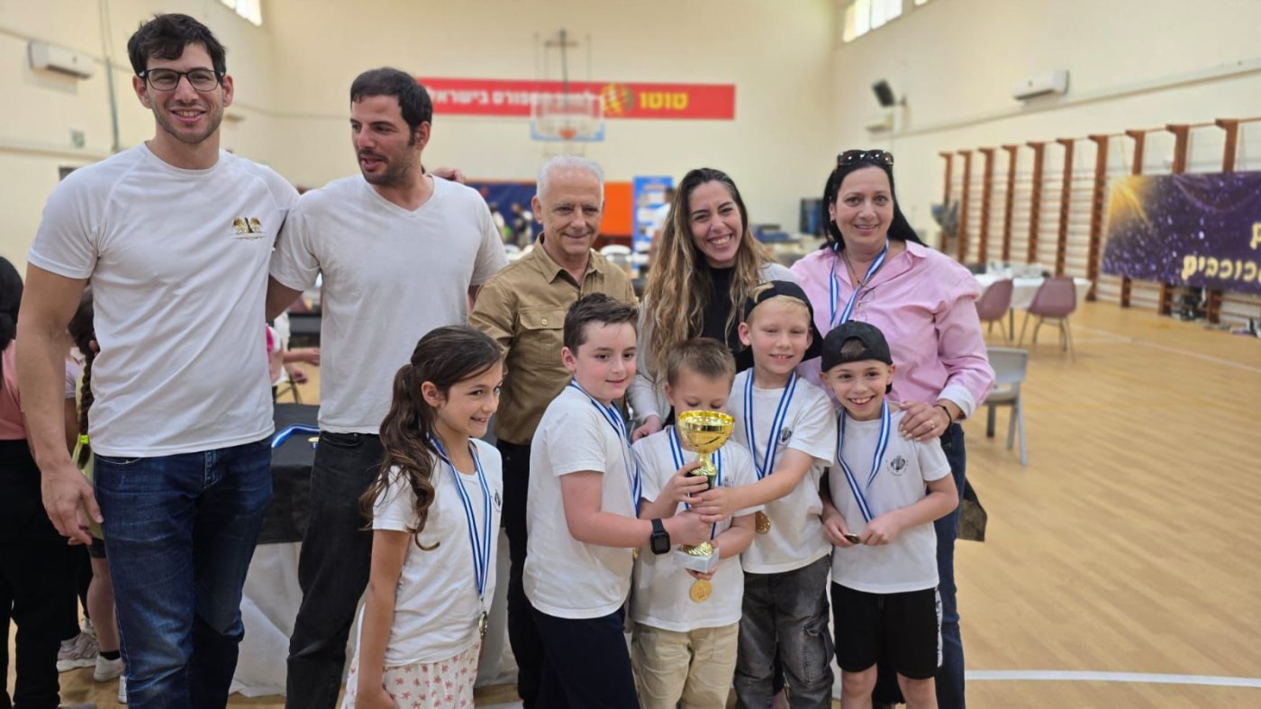 אלי יריב מ"מ ראש העיר ומחזיק תיק החינוך חושף את סוד ההצלחה של בת ים בדרך לזכייה ההיסטורית בפרס החינוך הארצי
