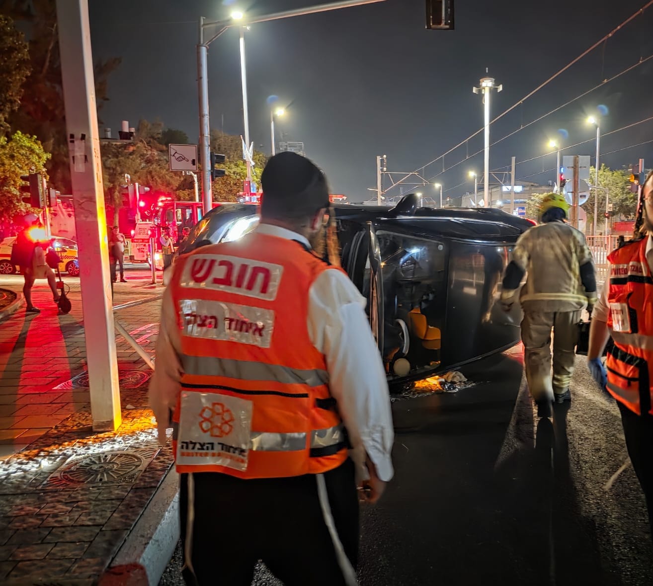 נהגת התהפכה עם רכבה בבת ים