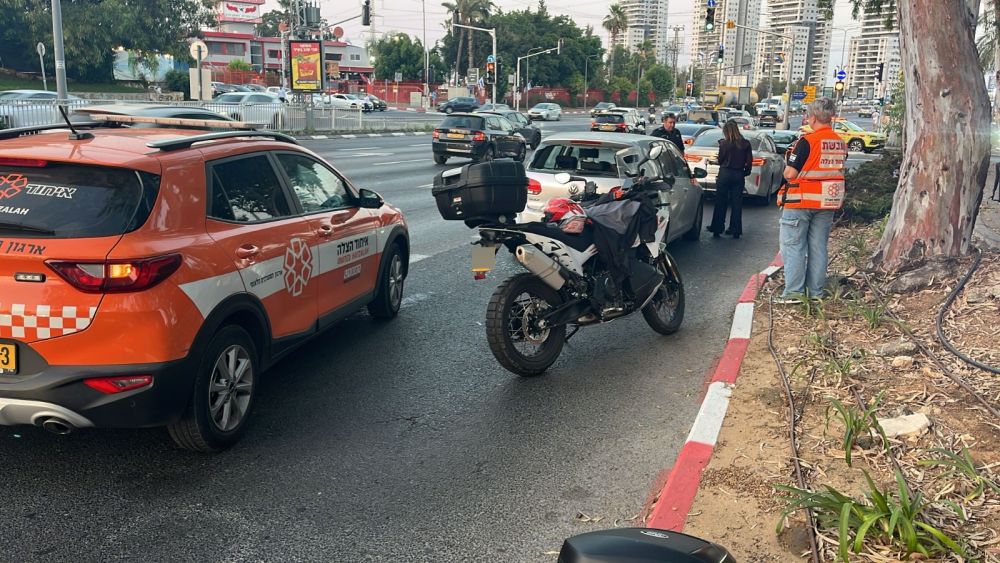 רוכב אופנוע נפצע בתאונה במערב ראשון לציון