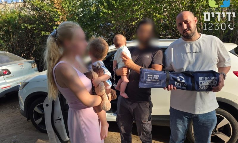 פעוטה ננעלה ברכב בחולון