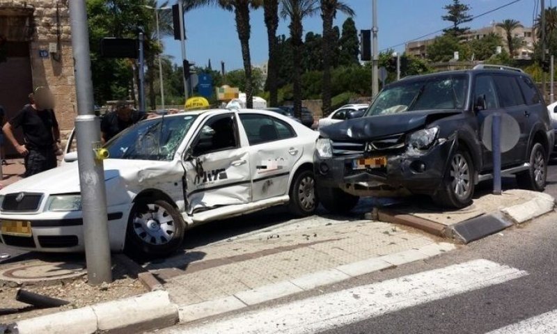 כמה נפגעו בתאונות בחולון כאשר נסעו במושב הקדמי?