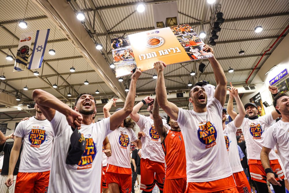 יעל אמסילי מנהלת ליגה לאומית Winner