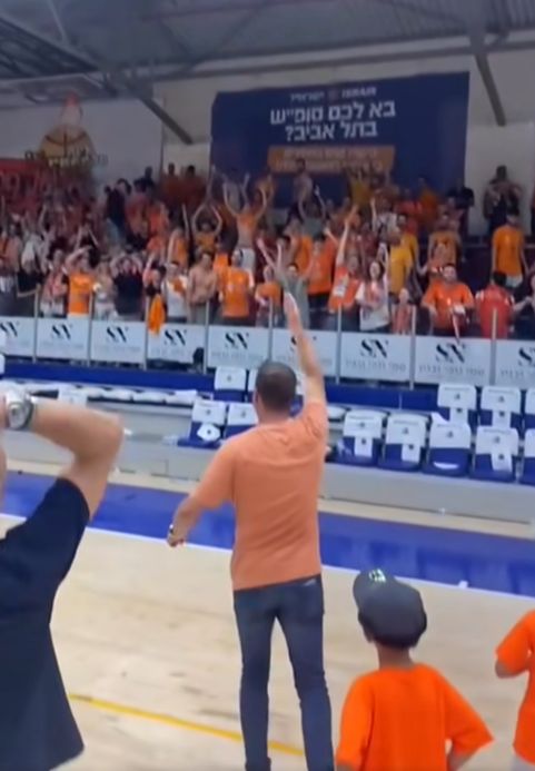 דף הפייסבוק של רז קינסטליך