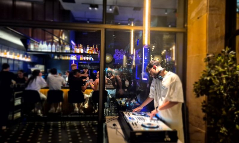 לא מוותרים על החיים: ערב במסעדת sumo בזמן אזעקה