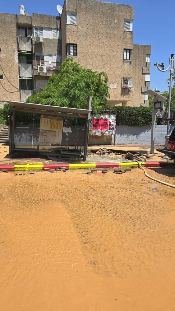 בשולי המלחמה: אירוע ירי במרכז חולון ובולען בקריית שרת