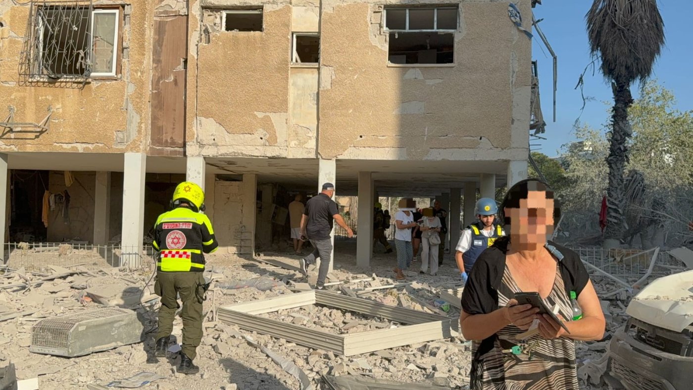 נפילה בחולון בעקבות מטח הטילים מאיראן