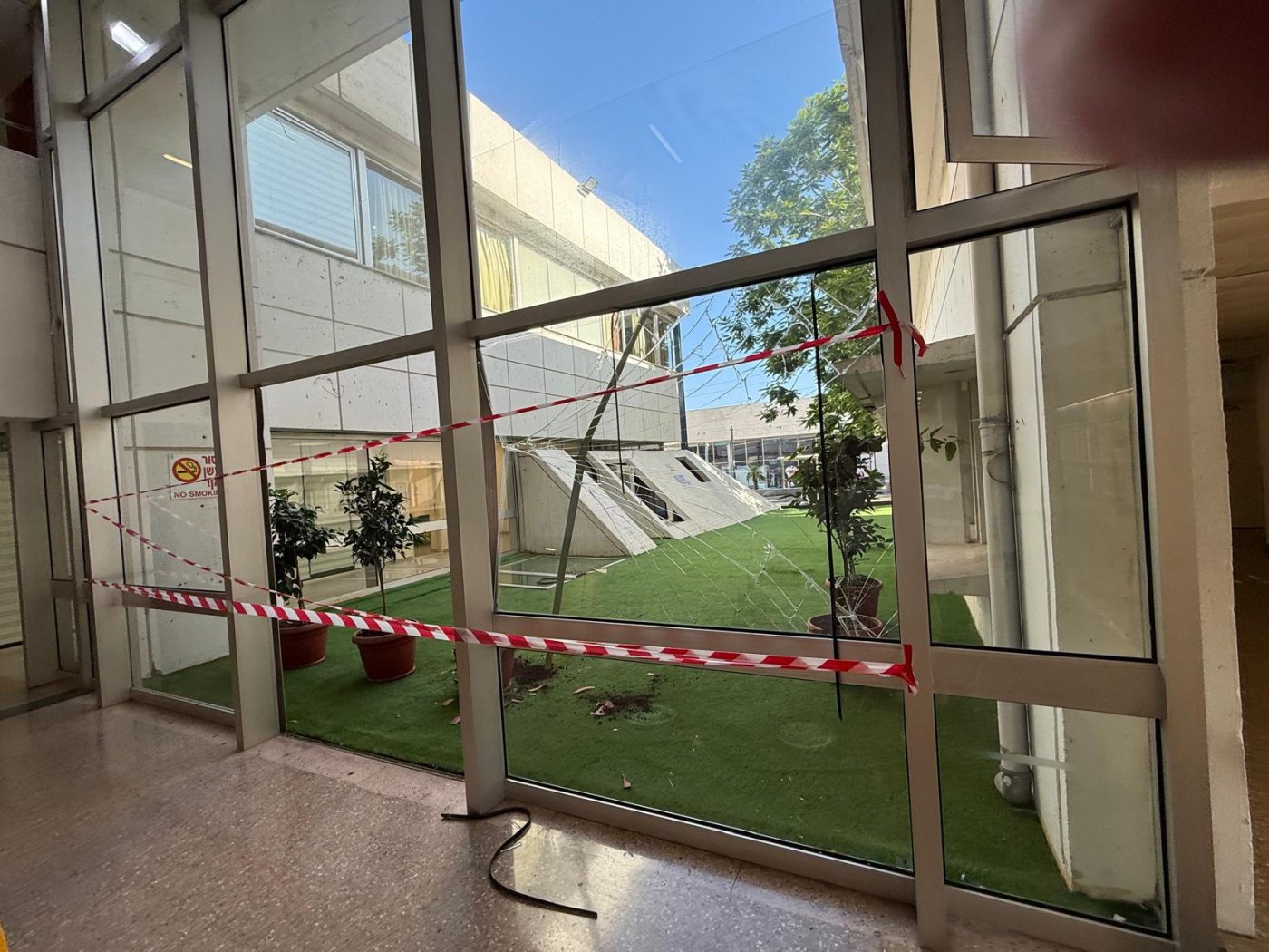 ההדף מהטיל הגיע עד למבנה המרכז הרפואי וולפסון