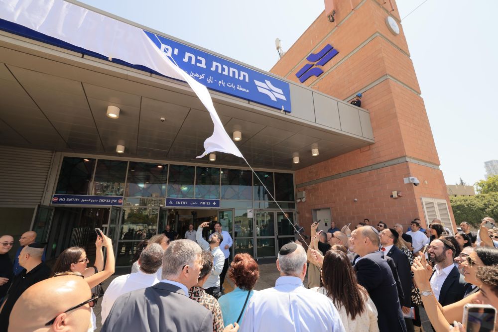 עוז שכטר