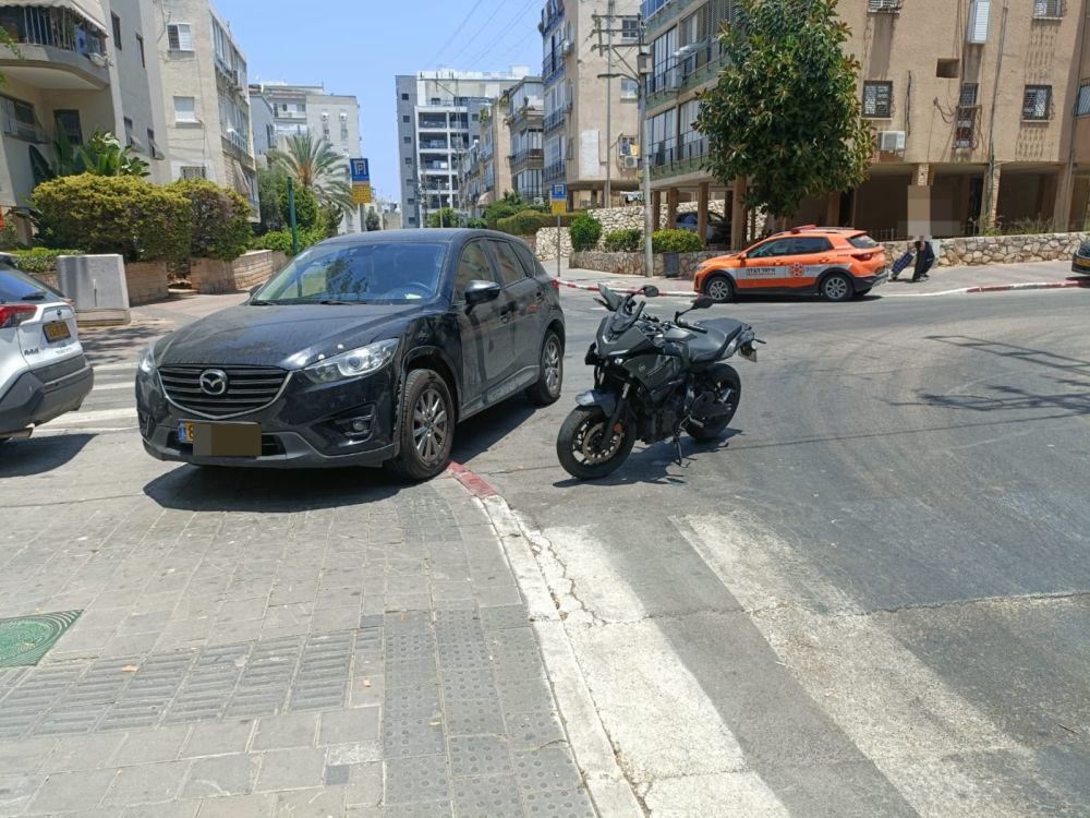 פצוע בתאונת אופנוע בבת ים