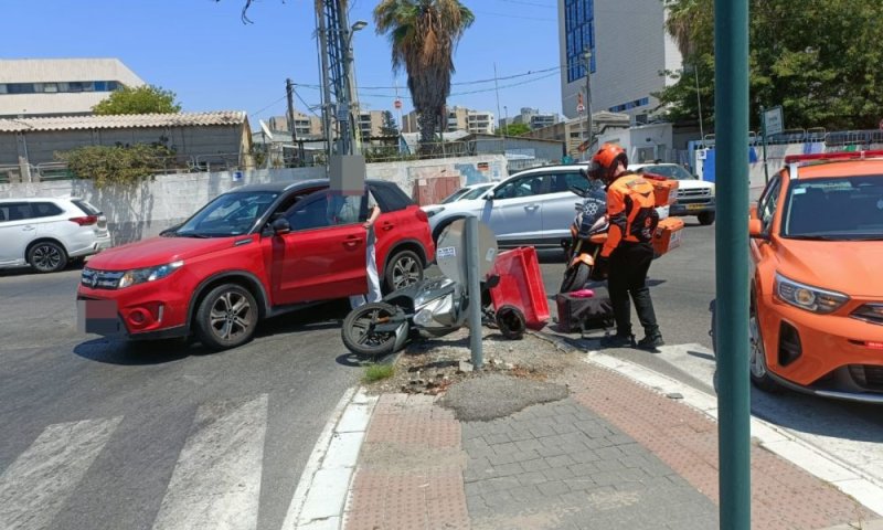 פצוע בתאונת אופנוע באזור התעשייה בת ים