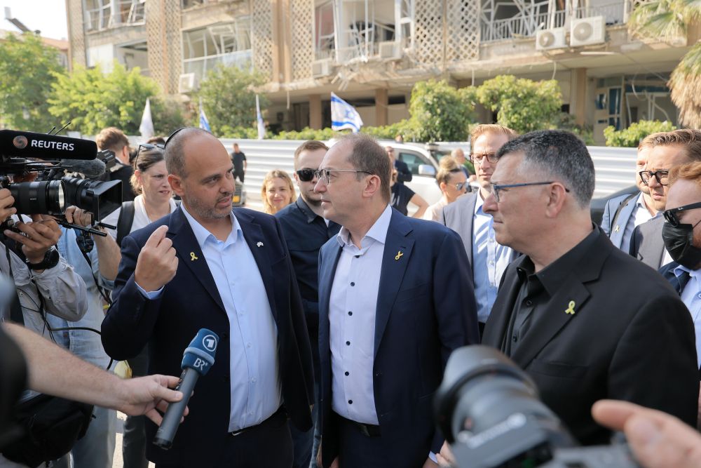 עוז שכטר