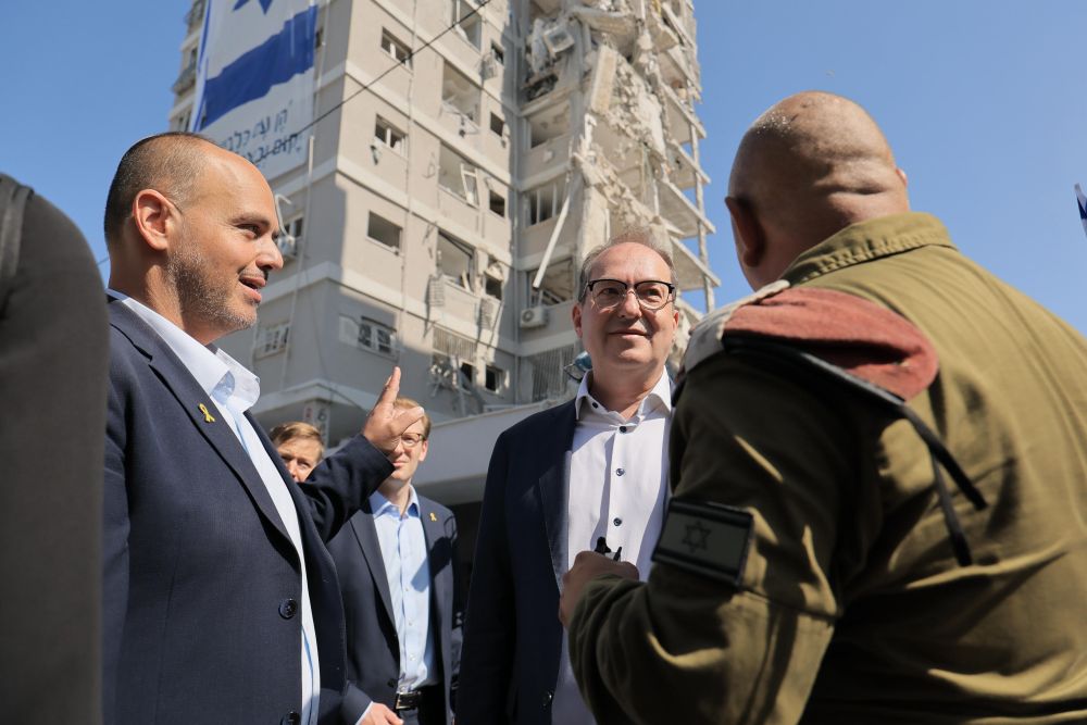 עוז שכטר