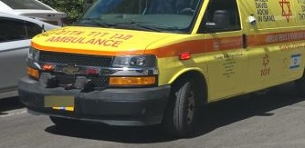 2 ילדים לכודים חולצו מדירה בוערת בראשון לציון