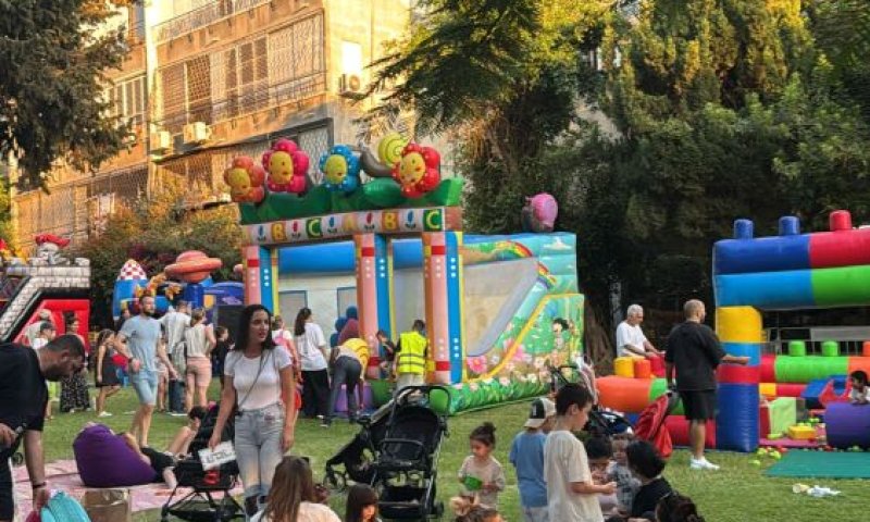 מאות תושבים השתתפו באירוע פתיחת אירועי הקיץ בבת ים