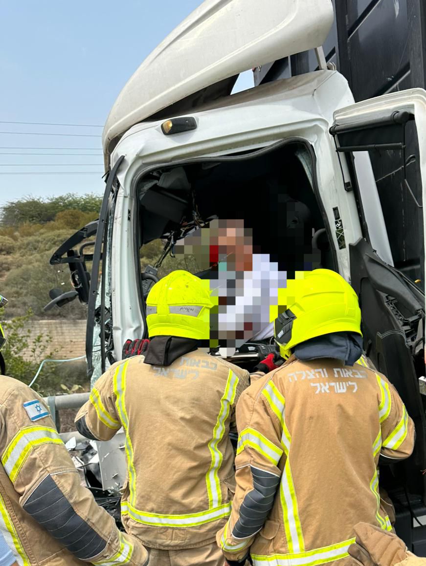 דוברות כבאות והצלה
