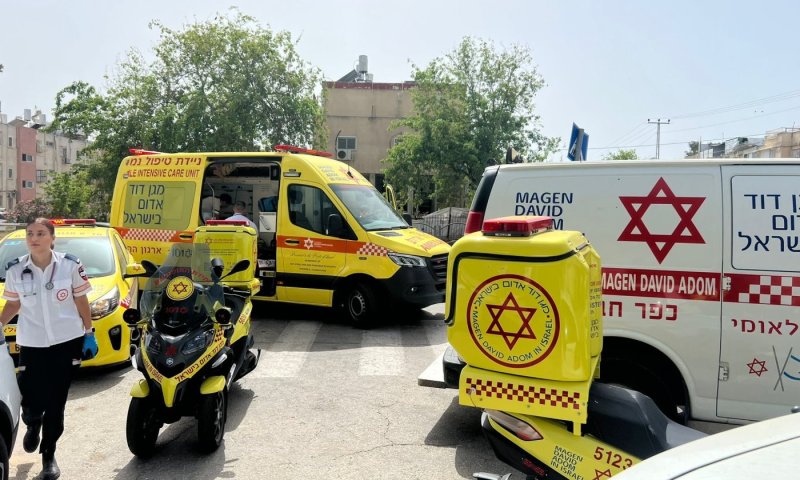 אישה נפצעה בינוני בנפילה מגובה בראשון לציון