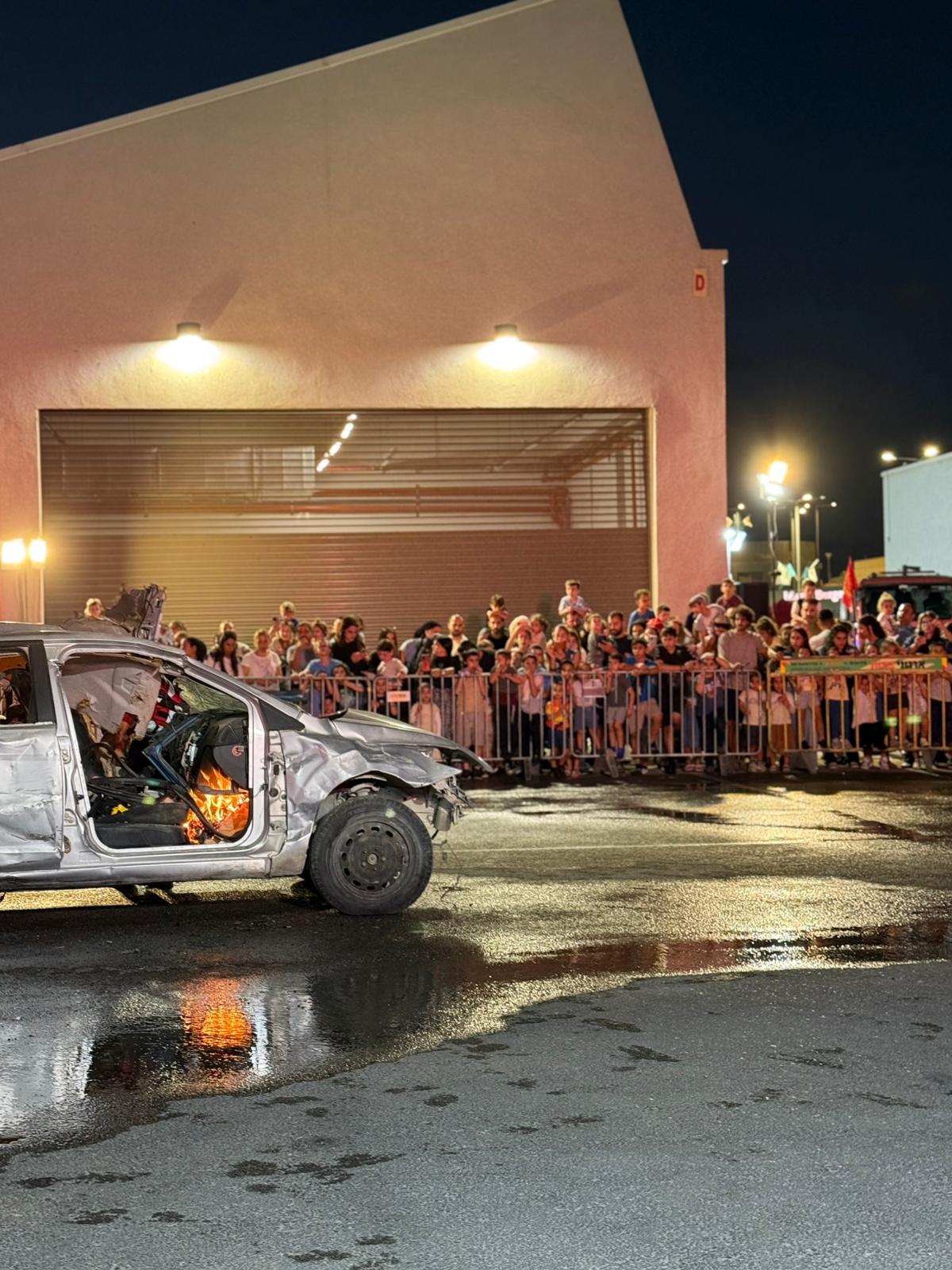 דוברות כבאות והצלה