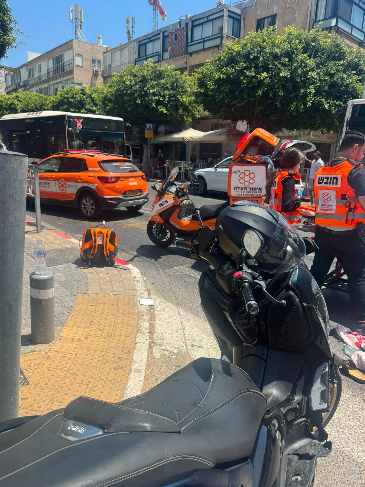 רוכב אופנוע נפצע בינוני בתאונה במרכז בת ים