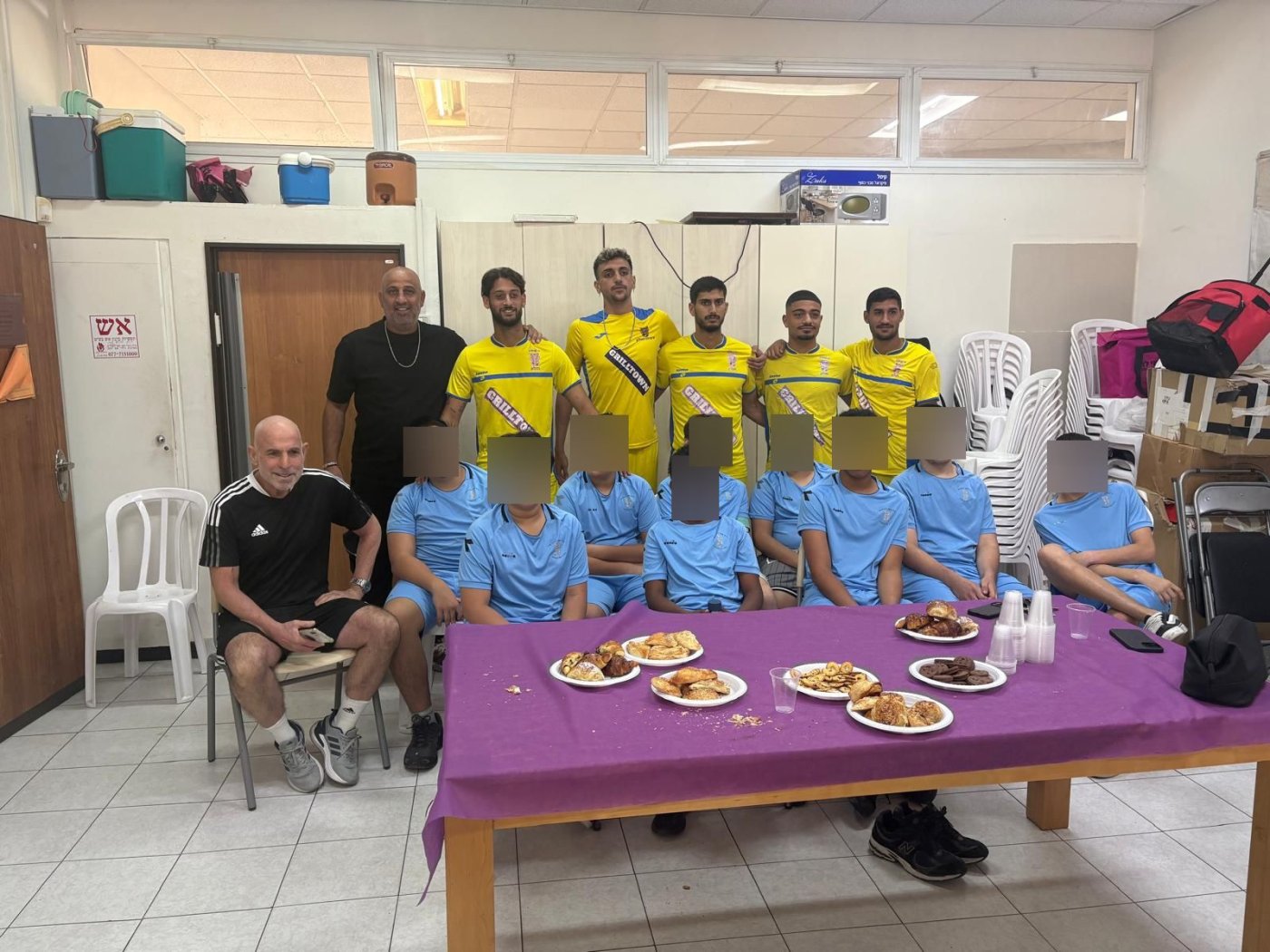 אנשי ירמיהו חולון התארחו ושיחקו עם תלמידי בית הספר דרכים בעיר