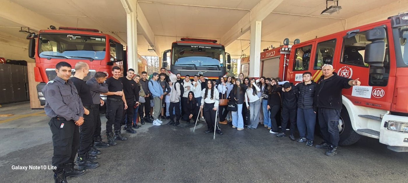 דוברות כבאות והצלה