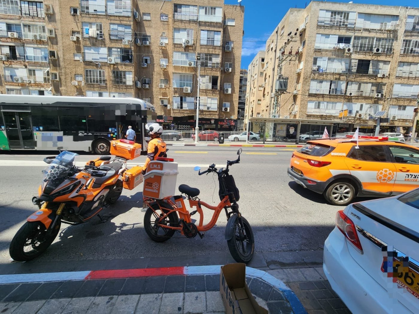 פצוע בתאונה עם מעורבות אוטובוס ואופנוע בבת ים