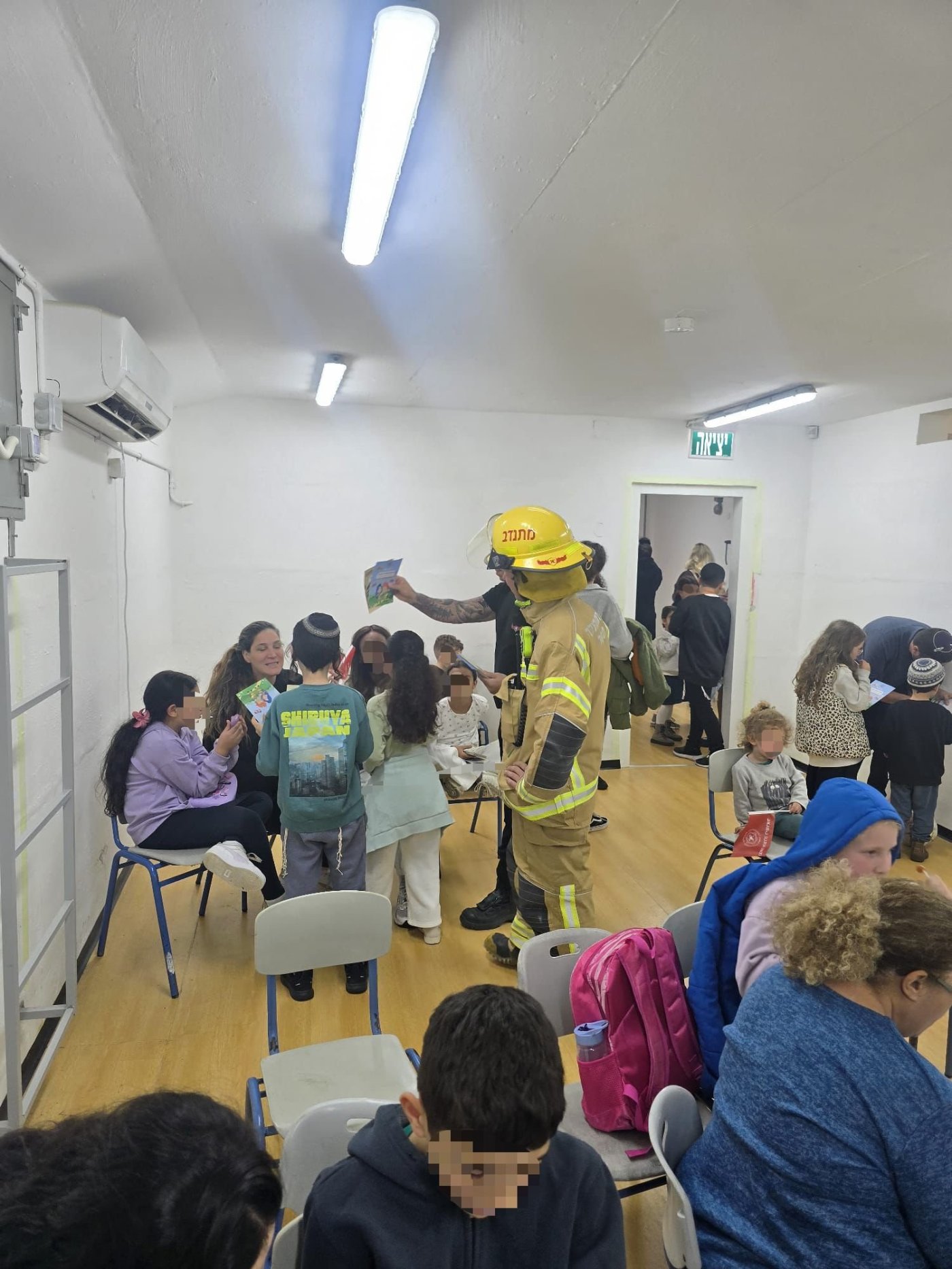 דוברות כבאות והצלה