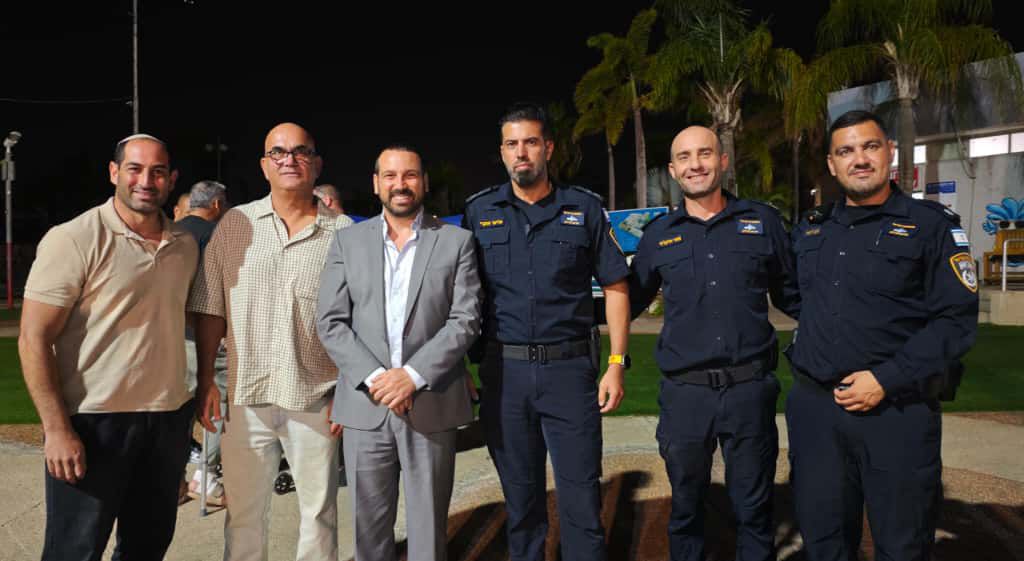 חולון מצדיעה למתנדבי תחנת המשטרה: &ldquo;אתם הלב הפועם של הקהילה שלנו&rdquo;