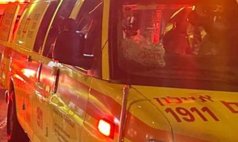 רוכב אופניים נפצע בתאונה בשכונת בן גוריון