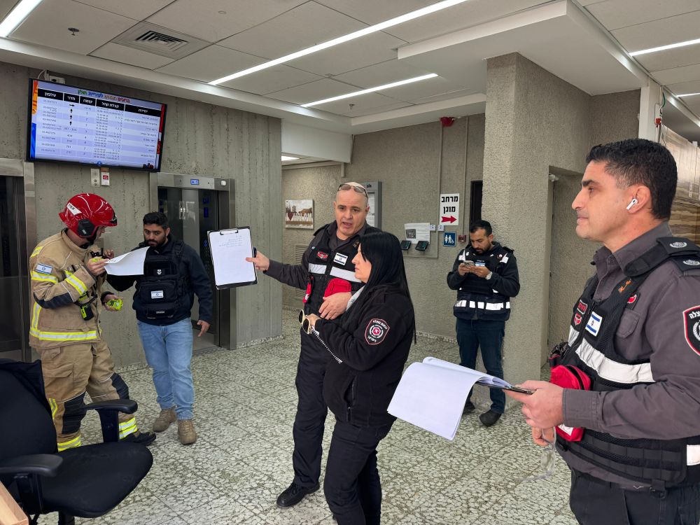 דוברות כבאות והצלה